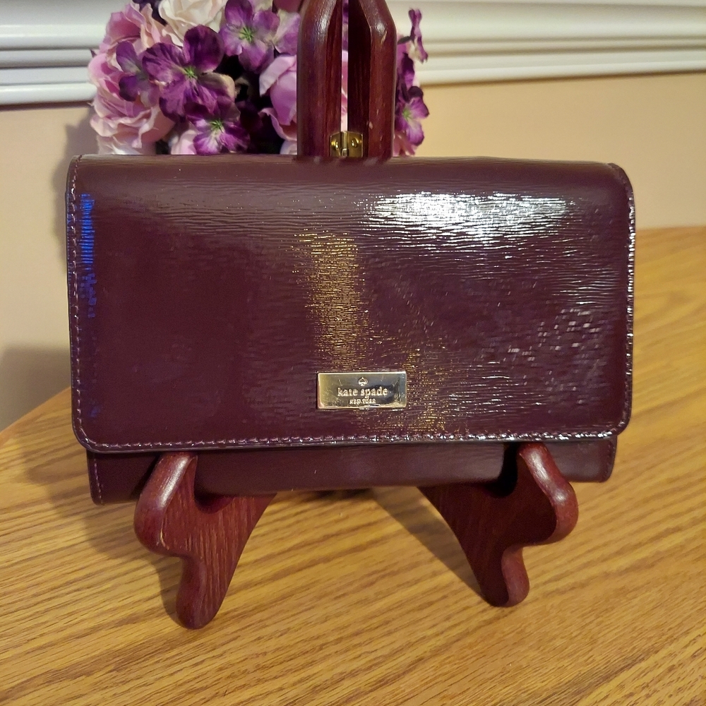 Kate Spade Crossbody Wallet